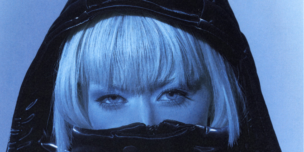 Unveiling Seasonal Trends: Minimalism, Edge, and the Art of Distinction