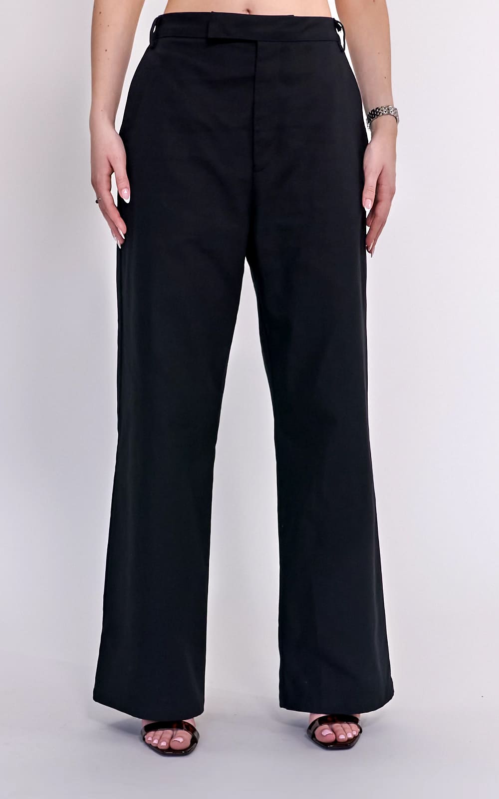 sans-gene-black-pants-frontview
