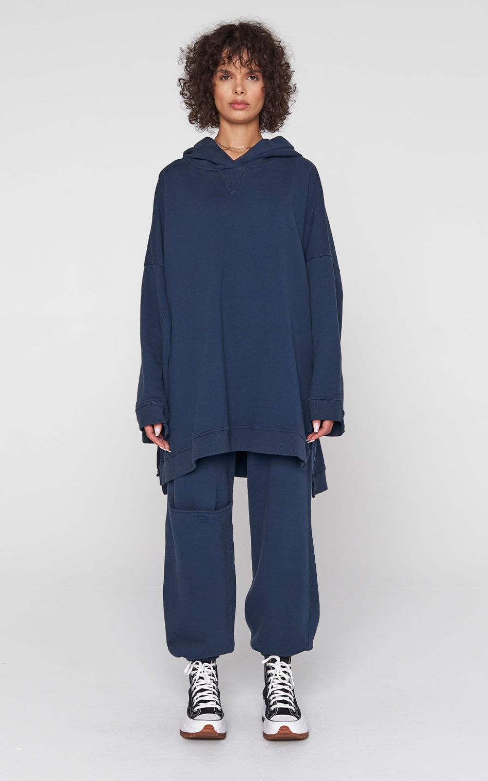 Maxi Pocket Jogger in Navy