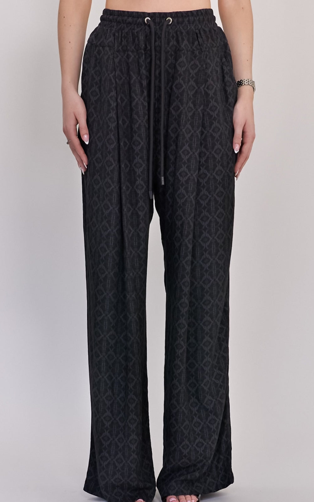Oversized Viscose Pant in Black
