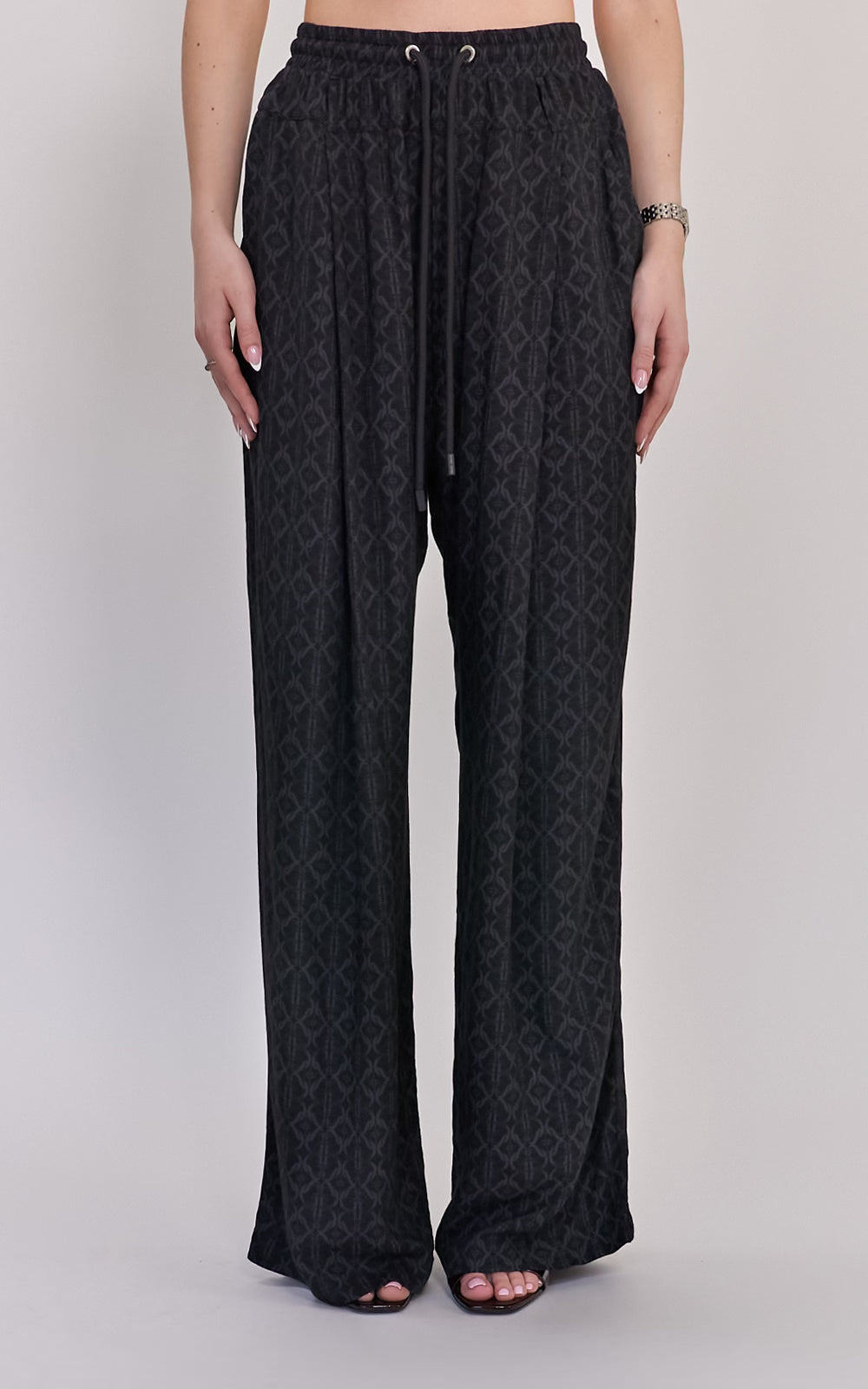 Oversized Viscose Pant in Black