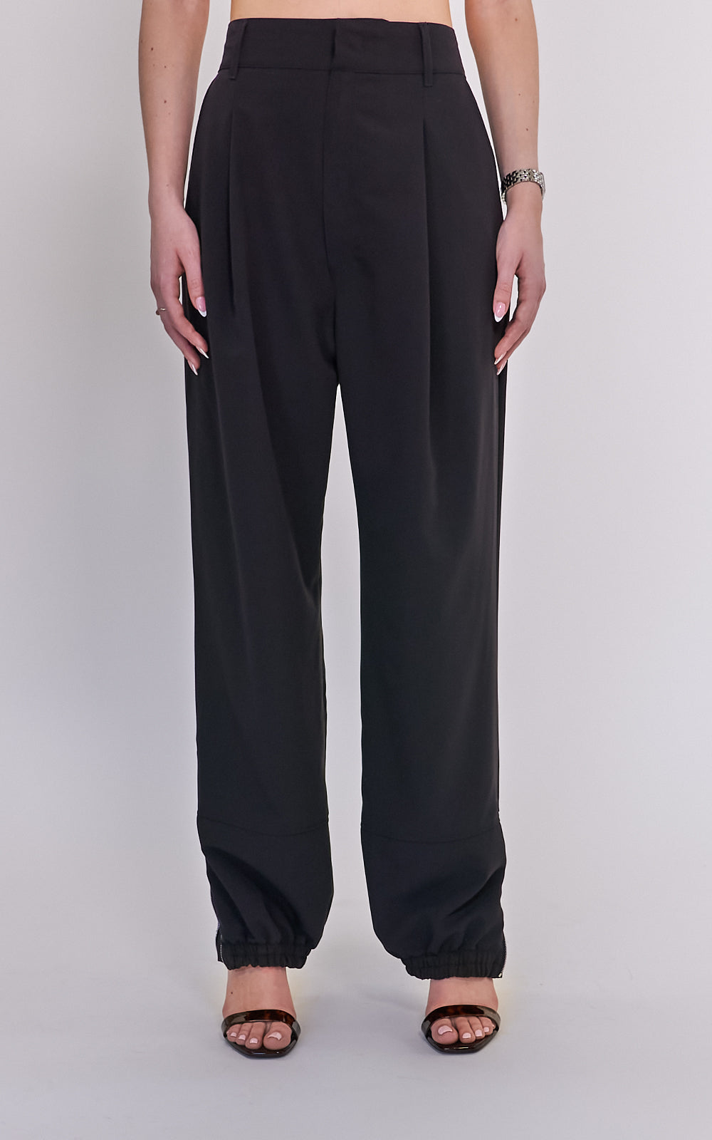Zip Cuff Pant in Black