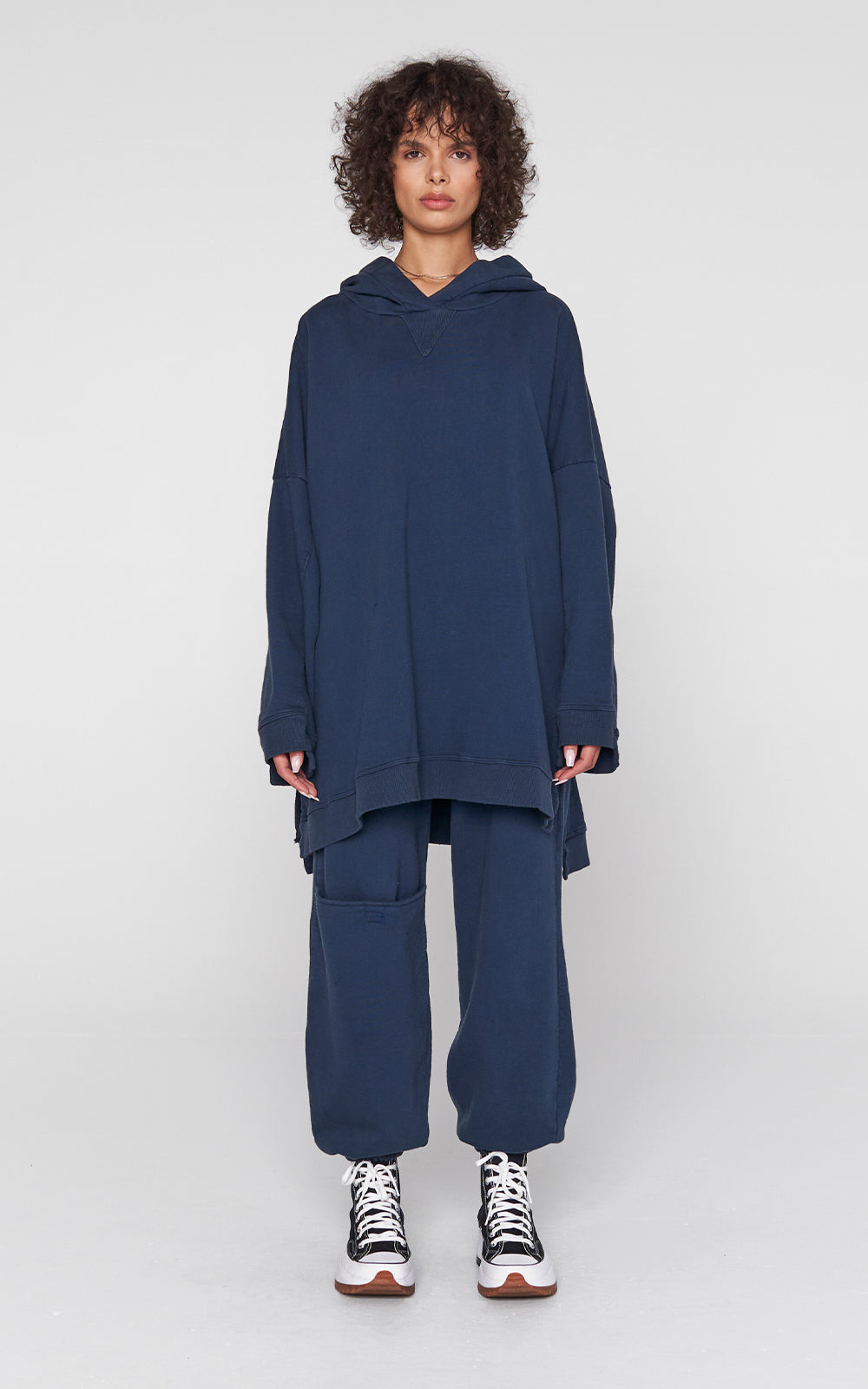 Maxi Pocket Jogger in Navy
