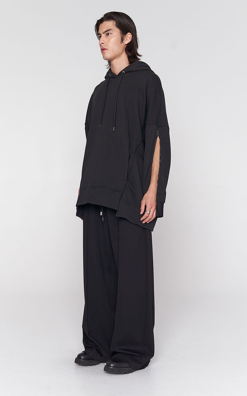 sans-gene-zip-sleeve-black-hoodie-sideview