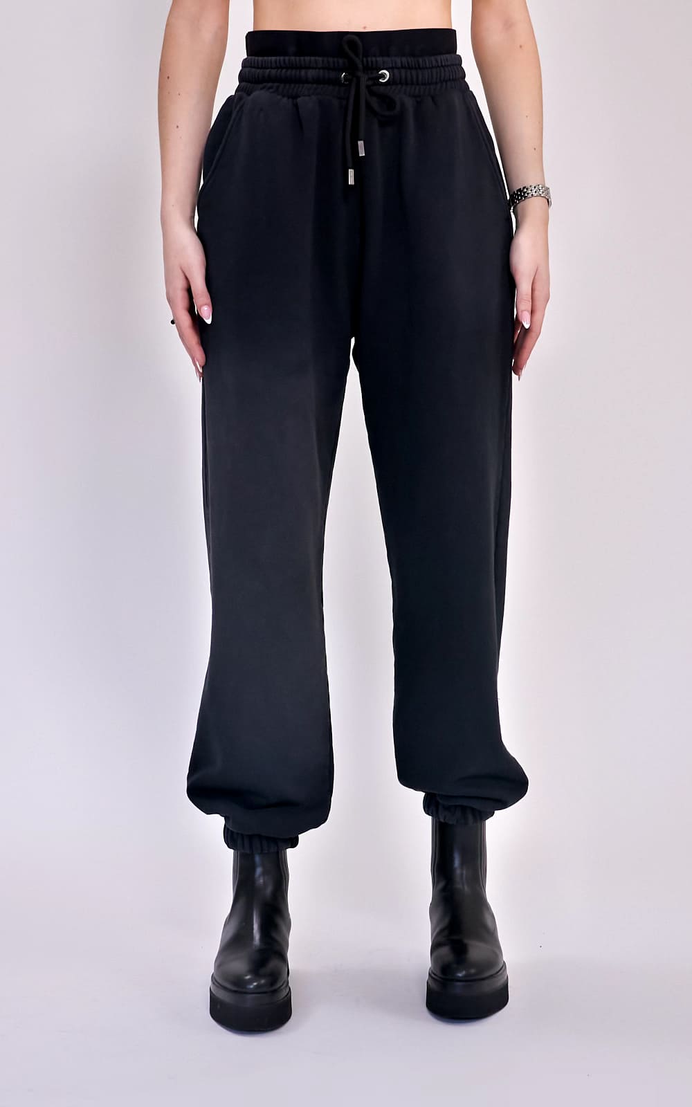 sans-gene-black-jogger-pants-closeup