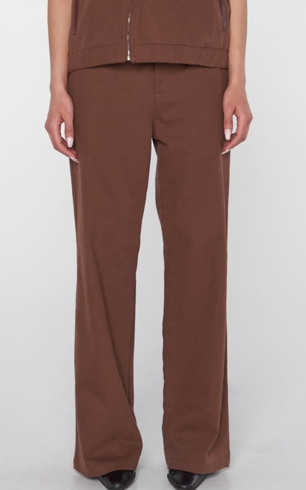 Loose Fit Pant in Brown