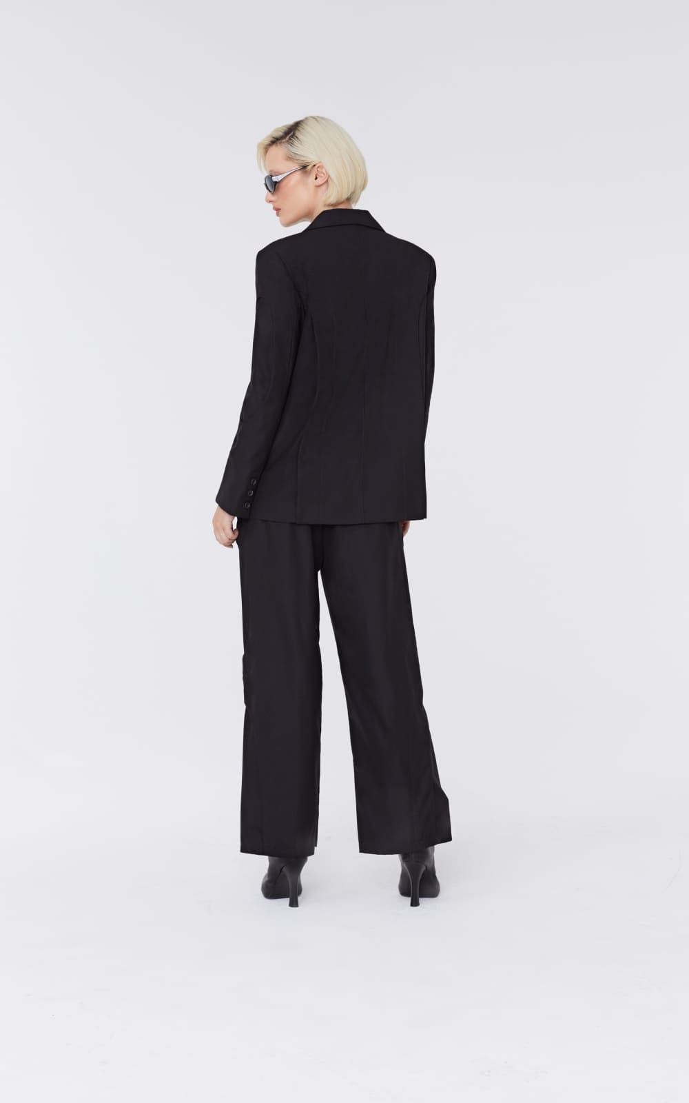 sans-gene-black-blazer-backview