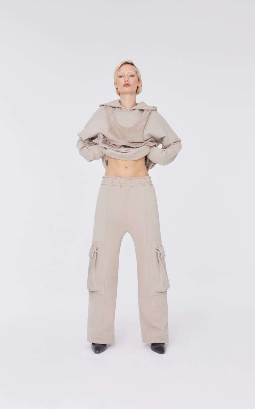 sans-gene-beige-cargo-pants-frontview-2