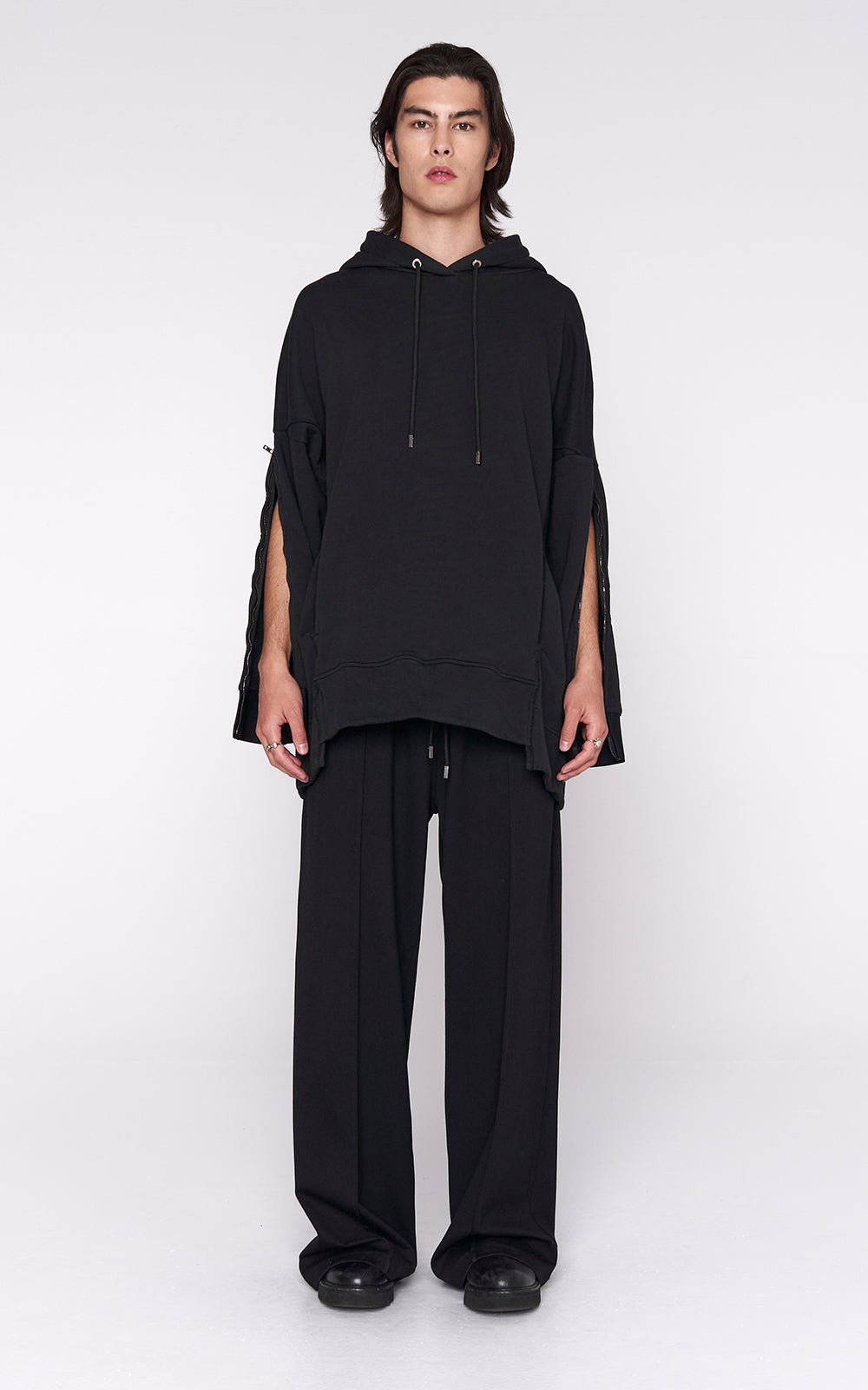 sans-gene-zip-sleeve-black-hoodie-front